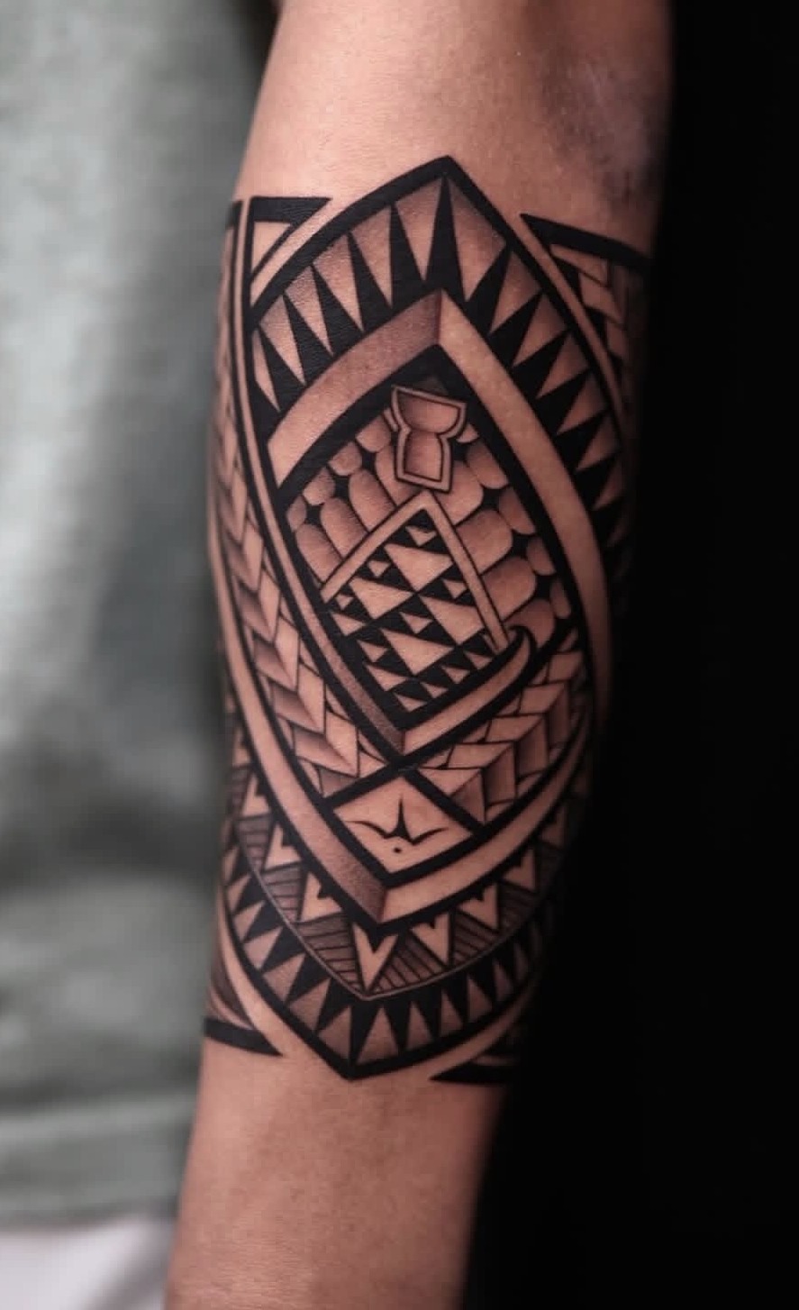 Polynesian arm sleeve tattoo by Maddy Tellez – IslandTAT San Diego