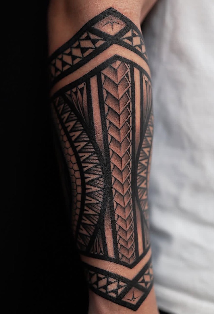 Polynesian arm sleeve tattoo by Maddy Tellez – IslandTAT San Diego