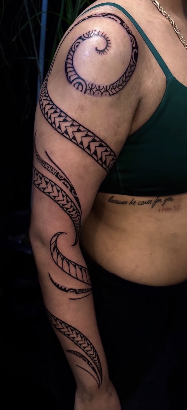 Polynesian arm sleeve tattoo by Tanner Magbanua – IslandTAT San Diego
