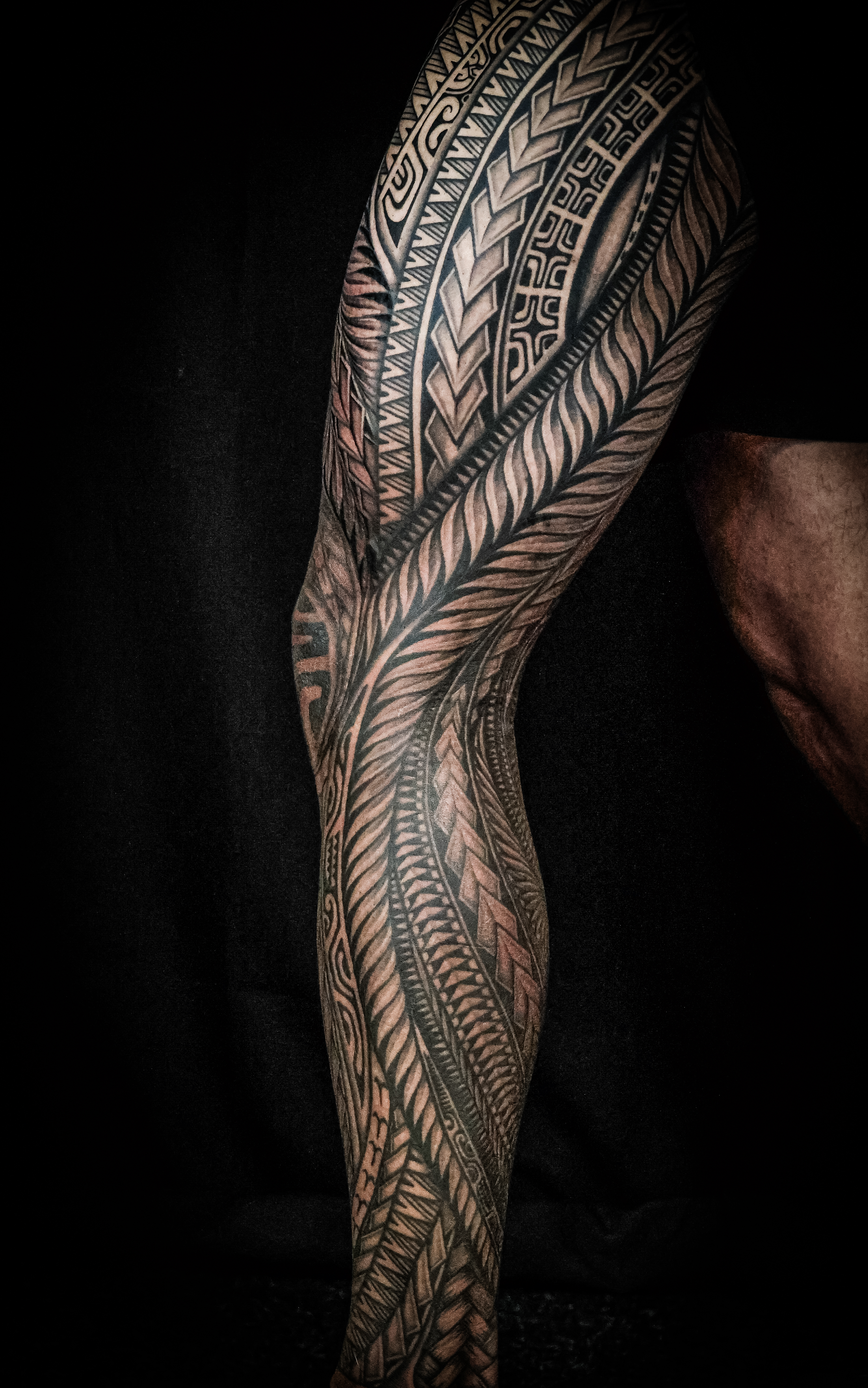 Polynesian leg sleeves tattoo by Joshawa Elsas – IslandTAT San Diego