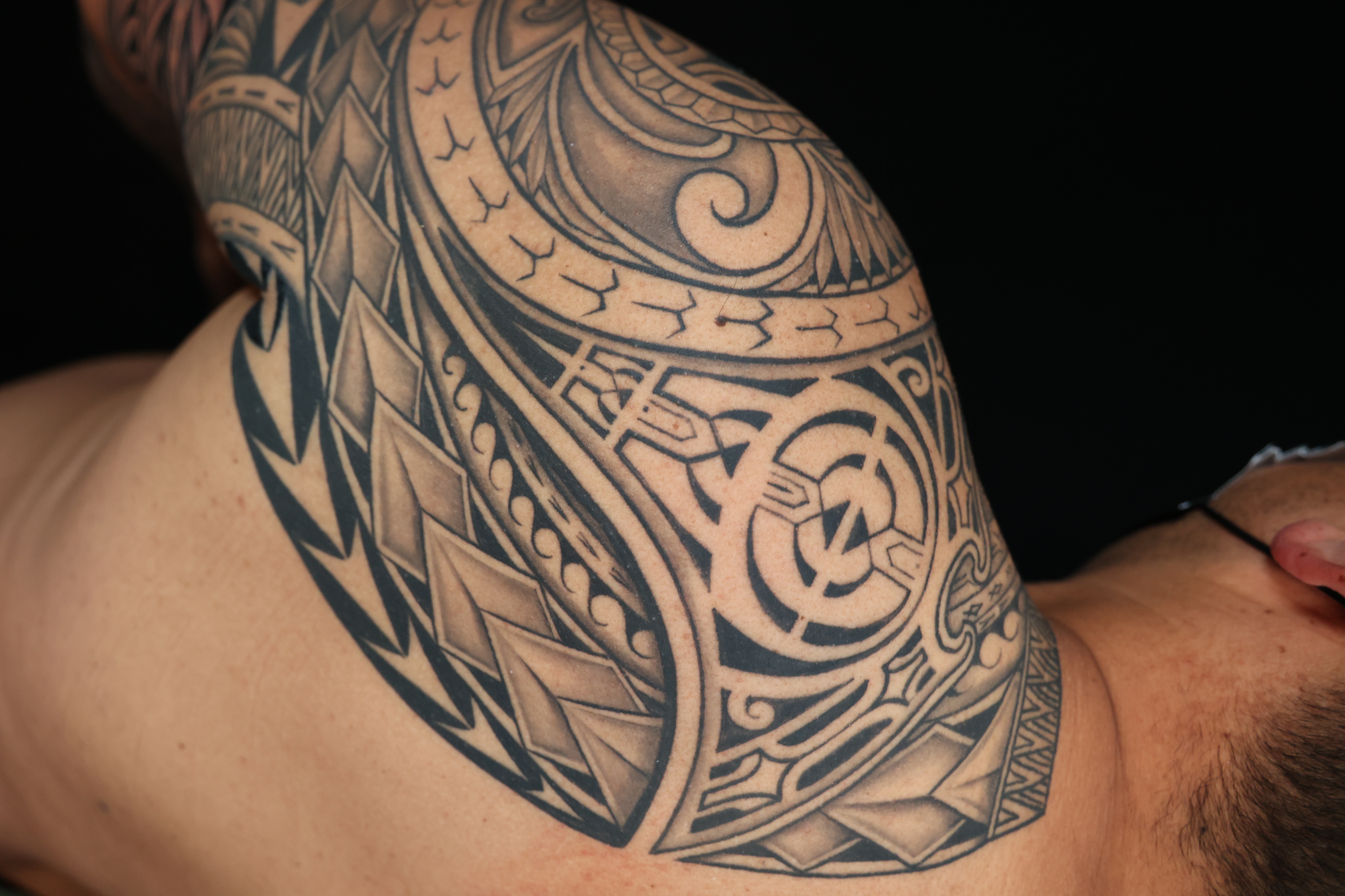 Polynesian shoulder tattoos tattoo by Joshawa Elsas – IslandTAT San Diego
