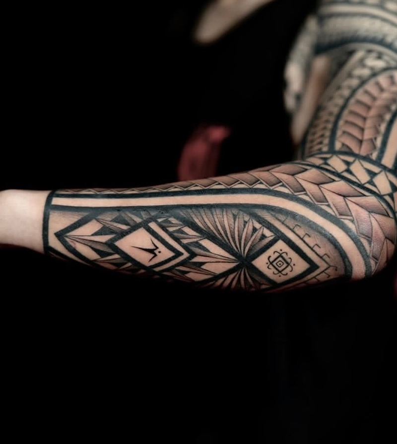 Polynesian arm sleeve tattoo by Maddy Tellez – IslandTAT San Diego