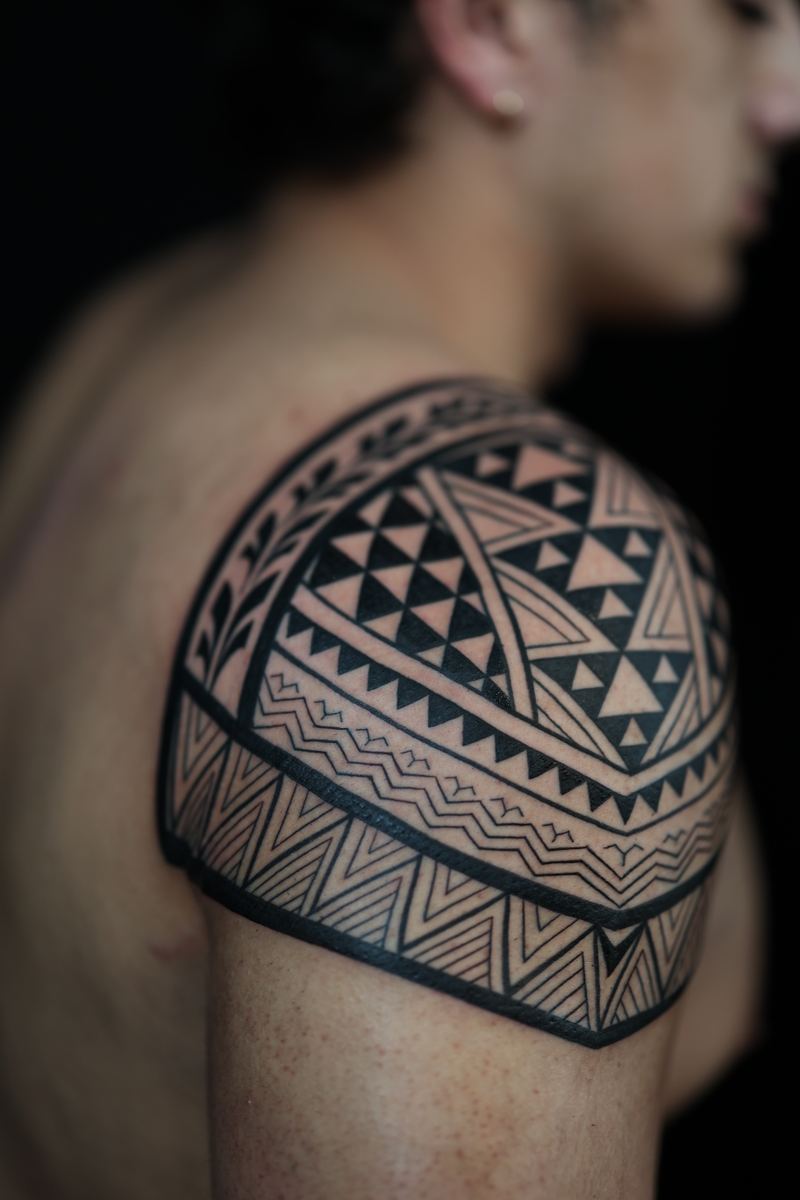Polynesian shoulder tattoos tattoo by Joshawa Elsas – IslandTAT San Diego
